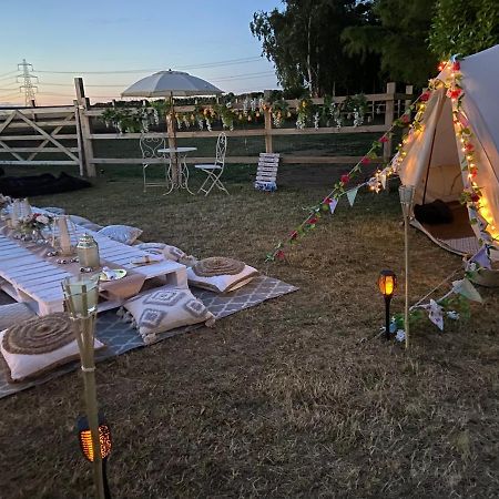Готель Country Bumpkins Luxury Glamping Wellingore Екстер'єр фото