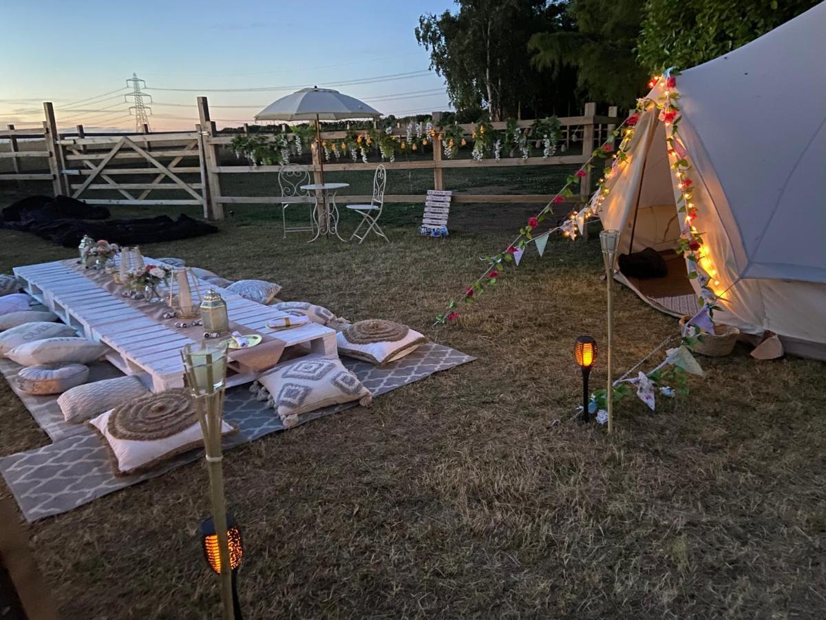 Готель Country Bumpkins Luxury Glamping Wellingore Екстер'єр фото