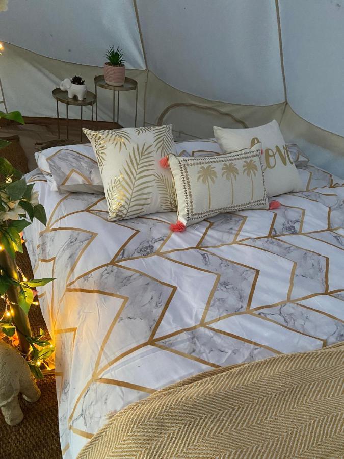 Готель Country Bumpkins Luxury Glamping Wellingore Екстер'єр фото