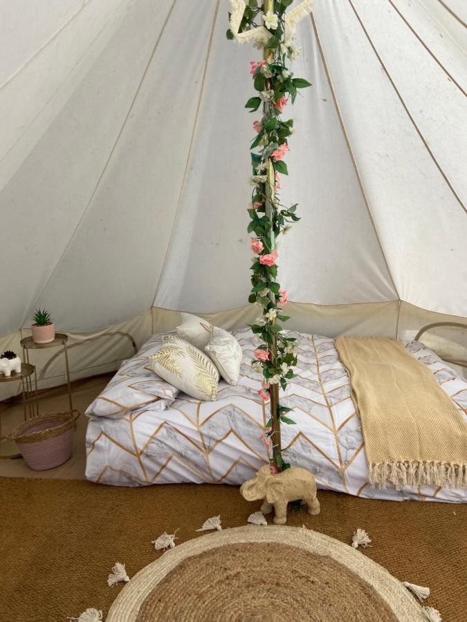 Готель Country Bumpkins Luxury Glamping Wellingore Екстер'єр фото