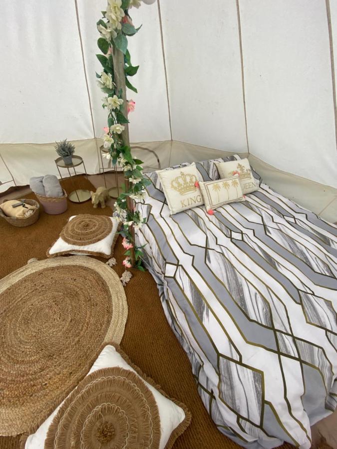 Готель Country Bumpkins Luxury Glamping Wellingore Екстер'єр фото
