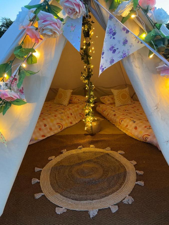 Готель Country Bumpkins Luxury Glamping Wellingore Екстер'єр фото