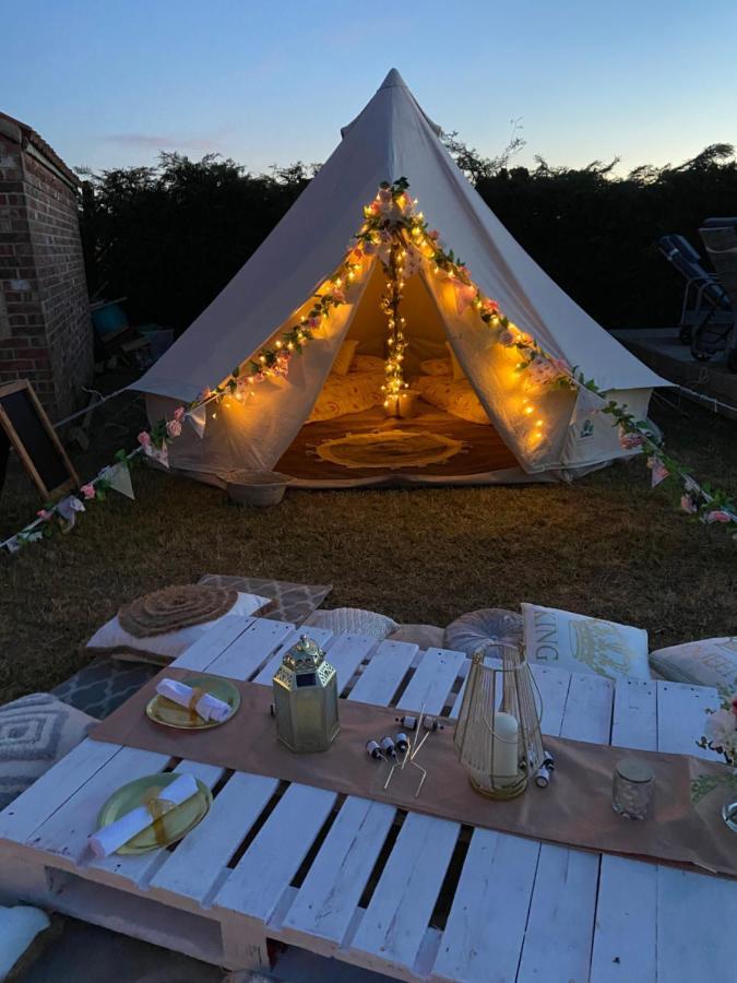 Готель Country Bumpkins Luxury Glamping Wellingore Екстер'єр фото