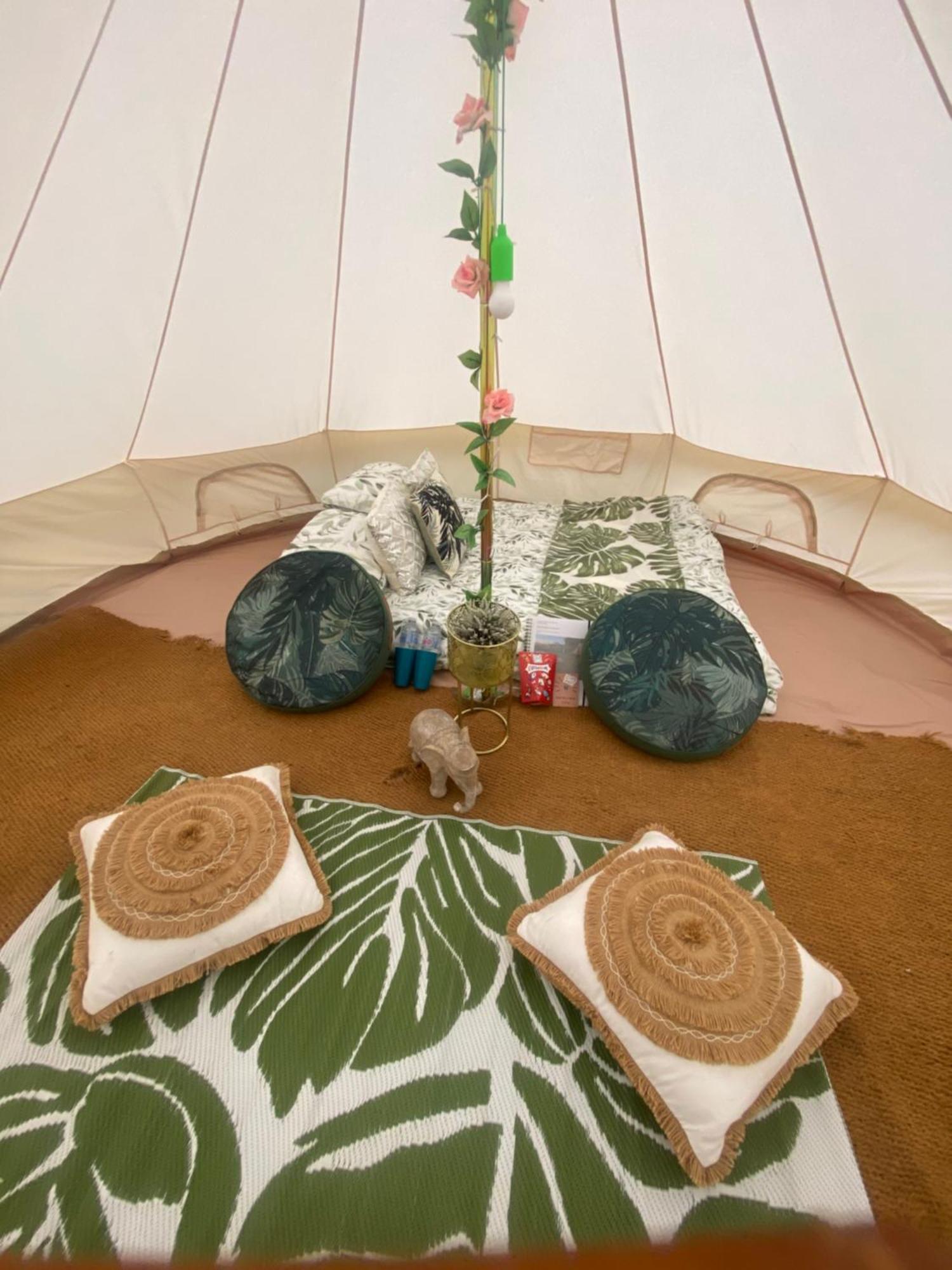 Готель Country Bumpkins Luxury Glamping Wellingore Екстер'єр фото